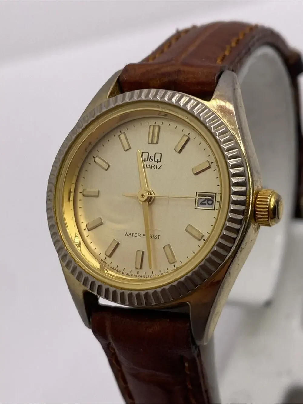 Q&Q Citizen Womens Gold Tone Vintage Watch New Battery